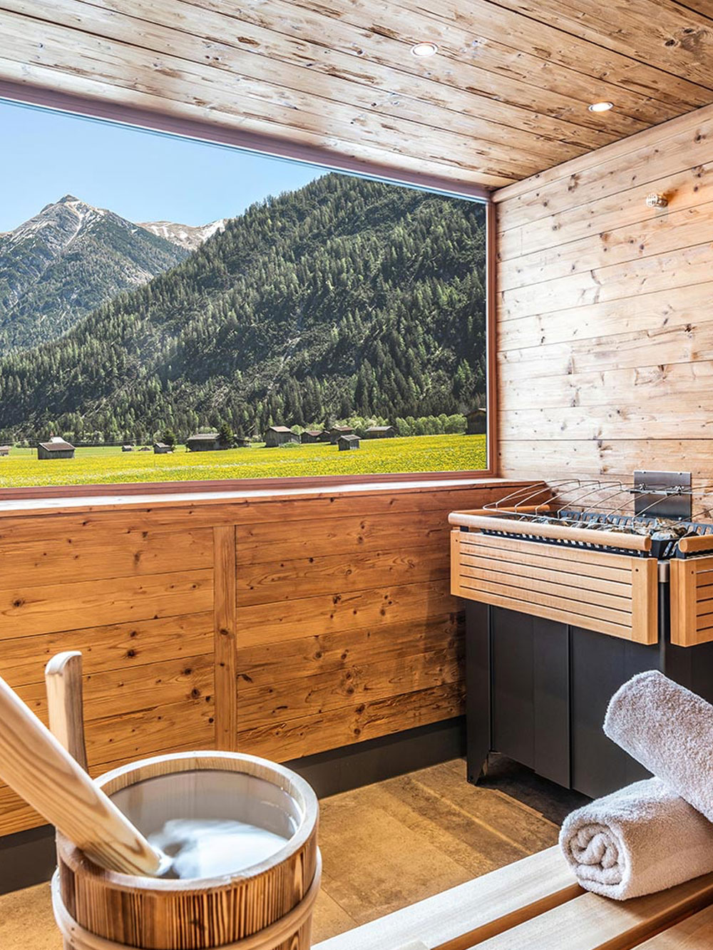 home_1_alpdeluxe_sauna_neu